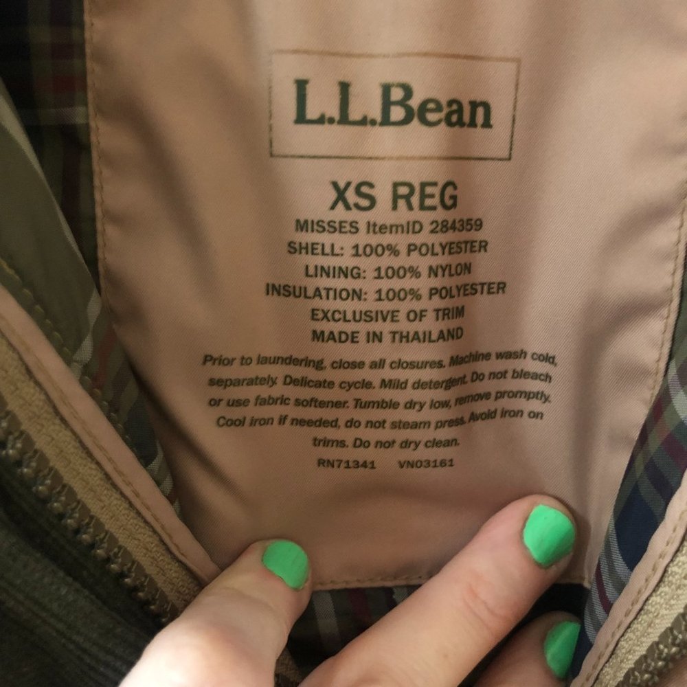 LL Bean Quilted Riding Jacket - Picture 11 of 11